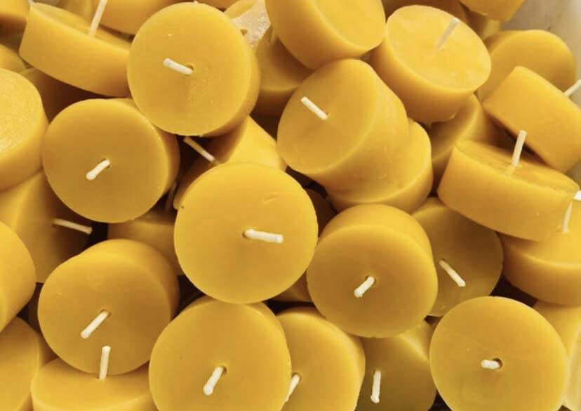 100% Pure Yellow Beeswax Tea Light Candles, Organic, Pure and Natural, Hand Poured and Hand Crafted, gift set ready (MIX (Plastic + Metal), 6 count)