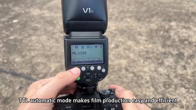 Amazon.com : Godox V1N USA V1 NU Round Head Flash for Nikon TTL