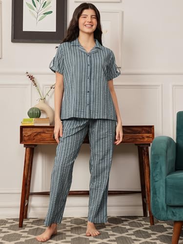 Image of Clovia Women Rayon Night Suit- Printed, Shirt & Pyjama Set