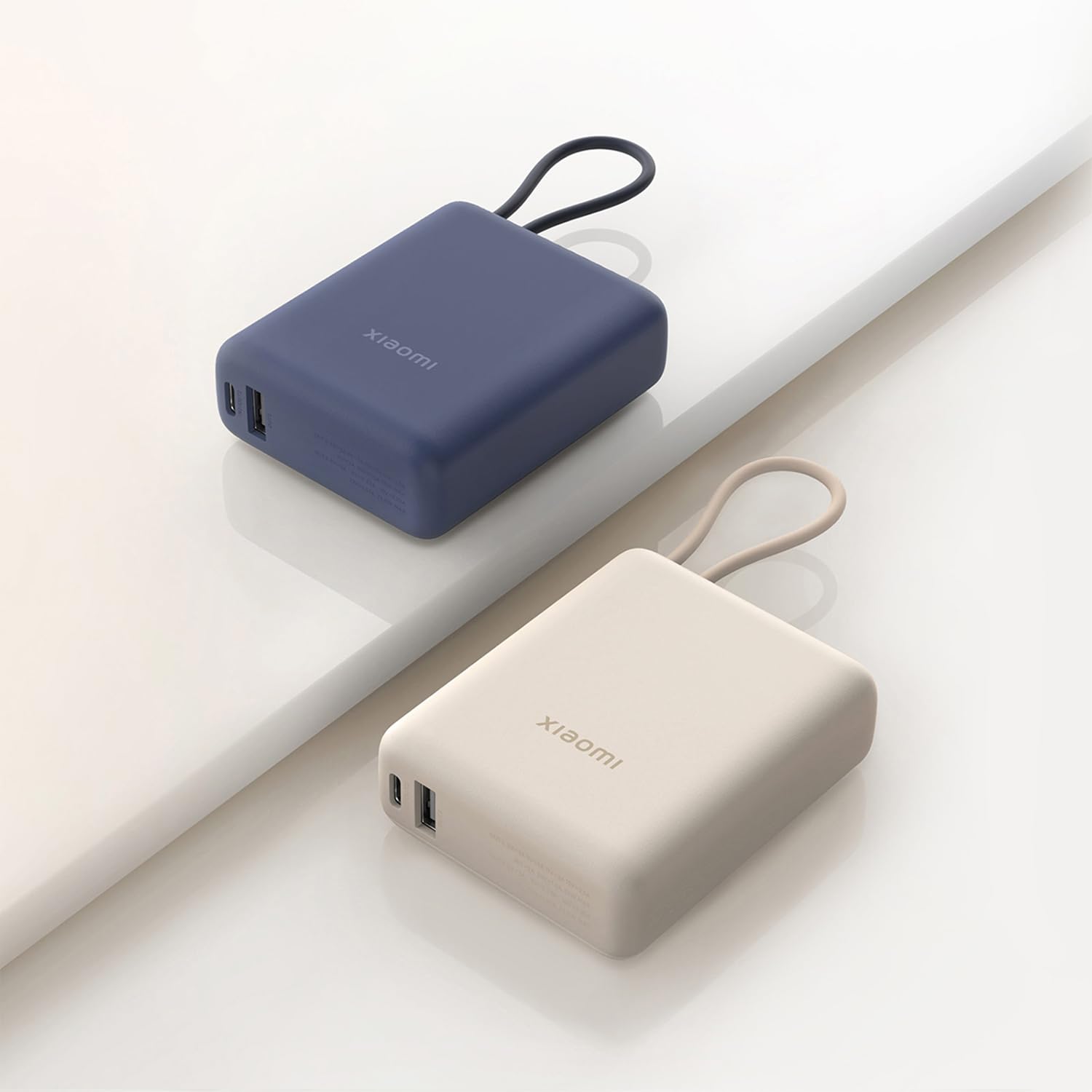 Xiaomi 33W Power Bank 10000mAh, Batterie Externe USB-C avec Charge Rapide 33W, PD3.0, QC3.0, Apple 2.4, 3 Ports de Sortie, Disponible pour la série iPhone 15, iPad, MacBook, Galaxy, Surface