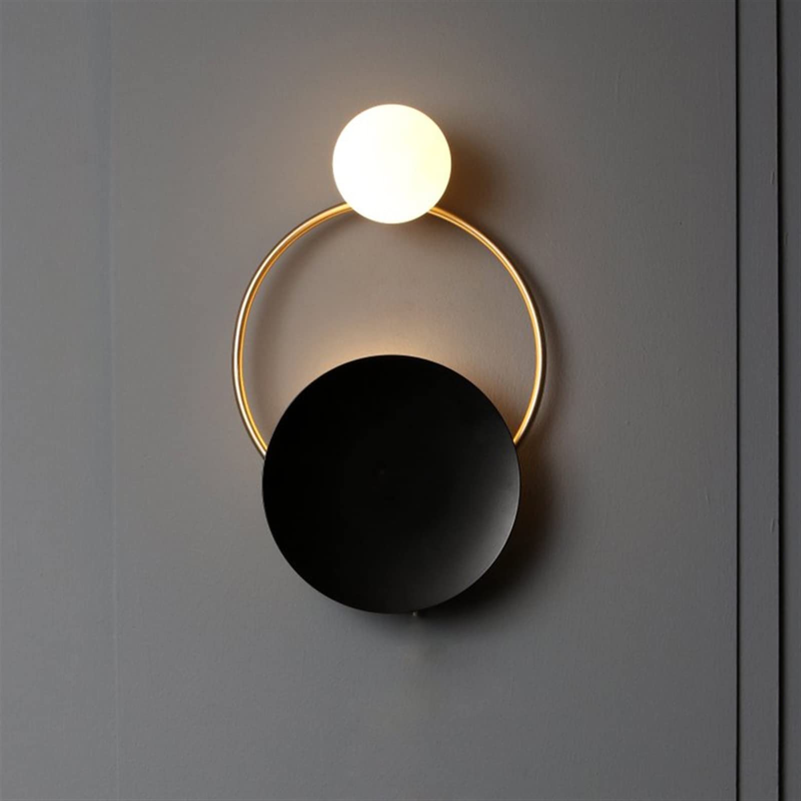 Sin espacios oscuros: candelabro de pared dorado moderno para tu hogar