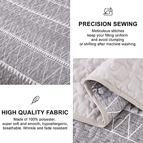 Grey Quilt Set King, Boho Striped Triangle Printed Bedding Bedspread Coverlet Set, Soft Microfiber Lightweight Bohemian Quilt Set For Summer 3 Pieces (1 Quilt + 2 Pillowcases) 90X104 Inches #TOP3