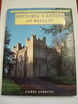 Paperback Historic Castles (Sunburst Heritage Collection) Book