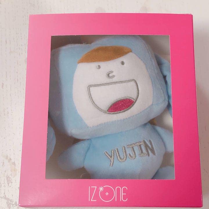 Amazon.co.jp: IZ*ONE ファンクラブ特典 ユジン ぬいぐるみ