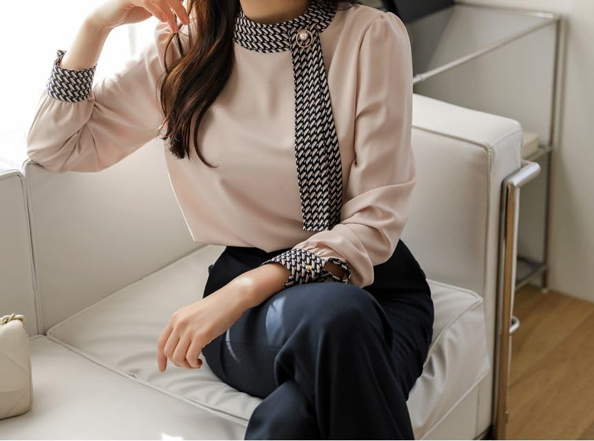 Image of GG Style Women Western Printed Cuff Collar Tops