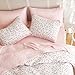 Wake In Cloud - Floral Quilt Set, Coquette Cottagecore Aesthetic Cute Flower Pattern for Women Teen Girls, Reversible Lightweight Bedspread Coverlet, 3 Pieces, Pink, Queen/Full Size