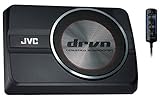 Grazie alle dimensioni compatte, il subwoofer attivo può essere installato facilmente e facilmente in diversi luoghi, come ad esempio sotto il sedile o nel bagagliaio