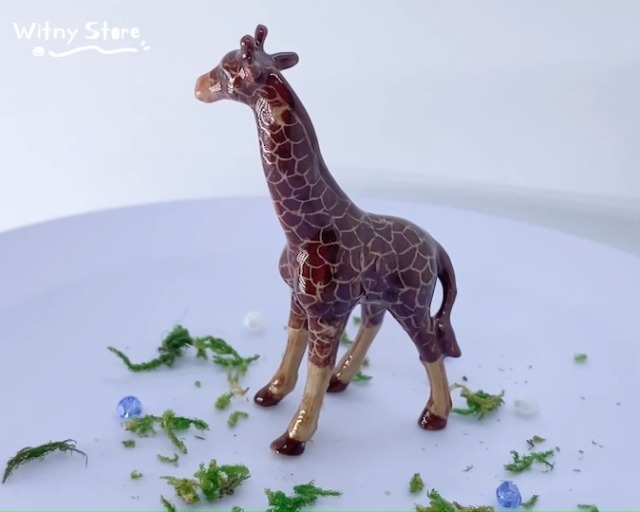 リナ・ボ・バルディ　GIRAFA CAIR ミニチュア Amazon.com: WitnyStore Tiny 2¾
