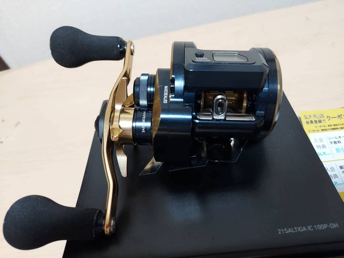 Amazon.co.jp: ダイワ 21ソルティガIC100P-DH PEライン3セット付 ②