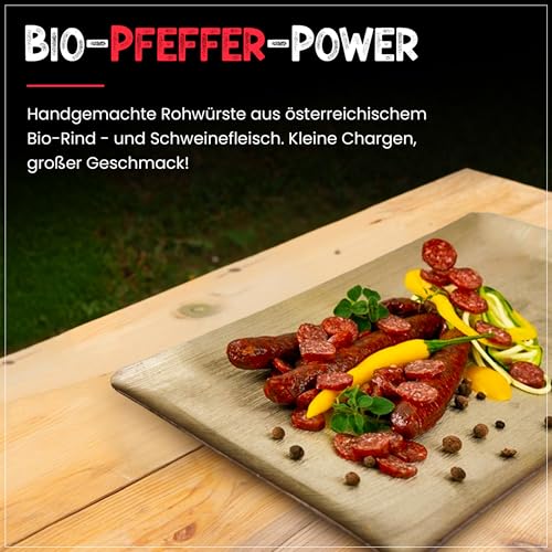 BIO Pfefferbeißer/Feuerbeißer – Rohwurst aus Rind & Schwein, nicht scharf – Snackwurst, zuckerfrei & glutenfrei – Handgemachte Bio Bauernwürste (1 x 2 Paar, 140, gramm)