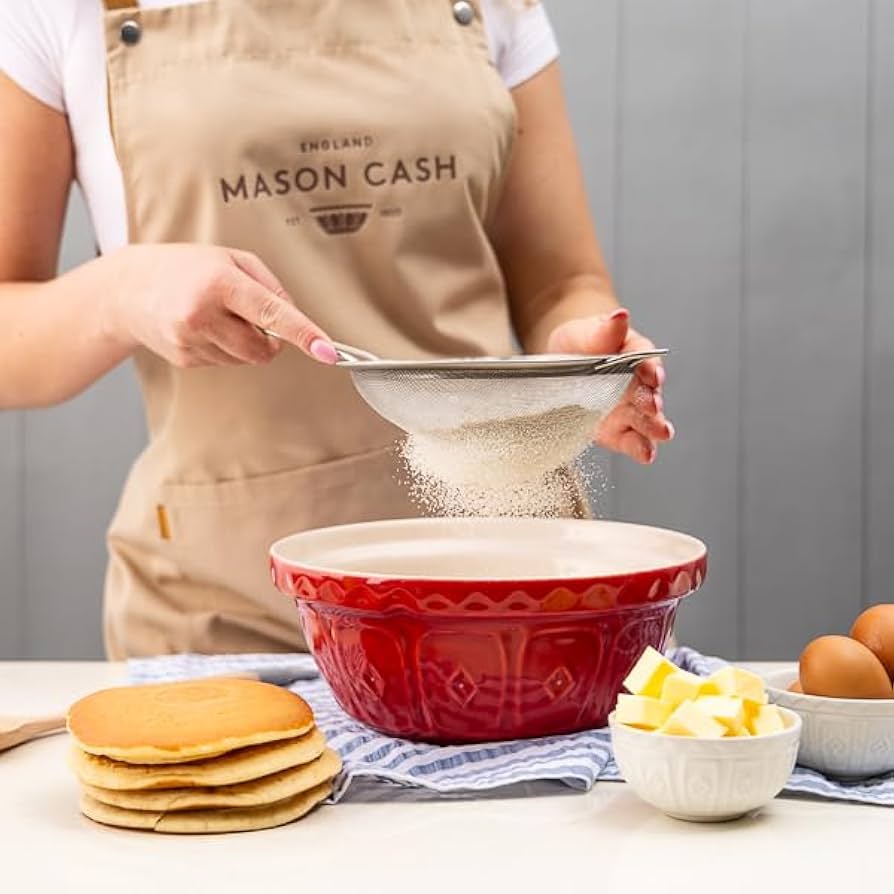 MMM様 レッド 24cm Amazon.com: Mason Cash Color Mix S24 (2.15 Qt) Mixing Bowl | Red