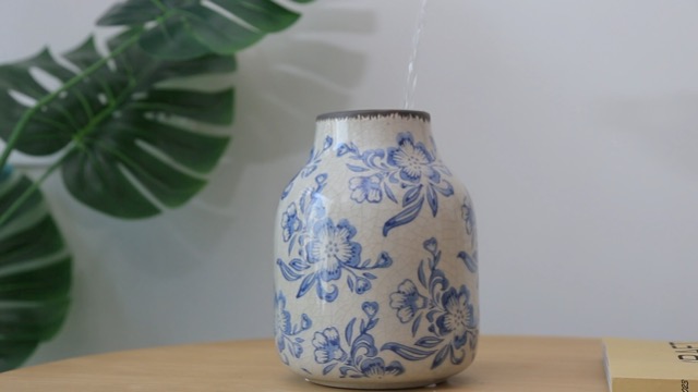 Amazon.com: Vintage Blue and White Porcelain Flower Vase Home
