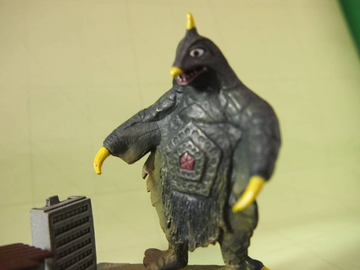 Amazon.co.jp: ウルトラ怪獣名鑑 ウルトラセブン参上！ : おもちゃ