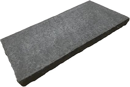 Amazon 敷石 平板 庭 駐車場 天然石 バサルト 黒 粗面 300 600角 40mm厚 石畳 置くだけ ガーデニング 石材 2枚 砂利