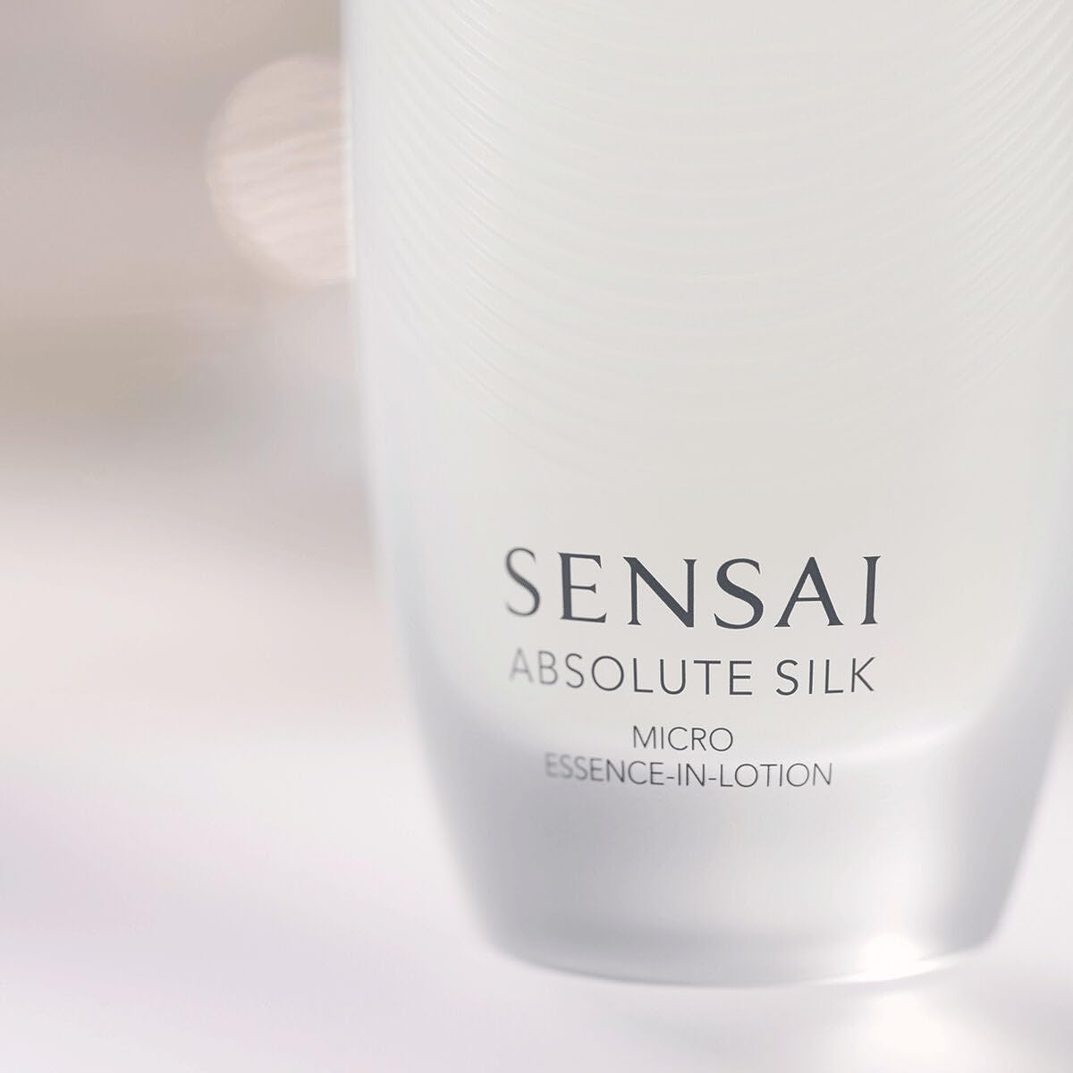 Absolute Silk Micro Essence-In-Lotion, 125 ml