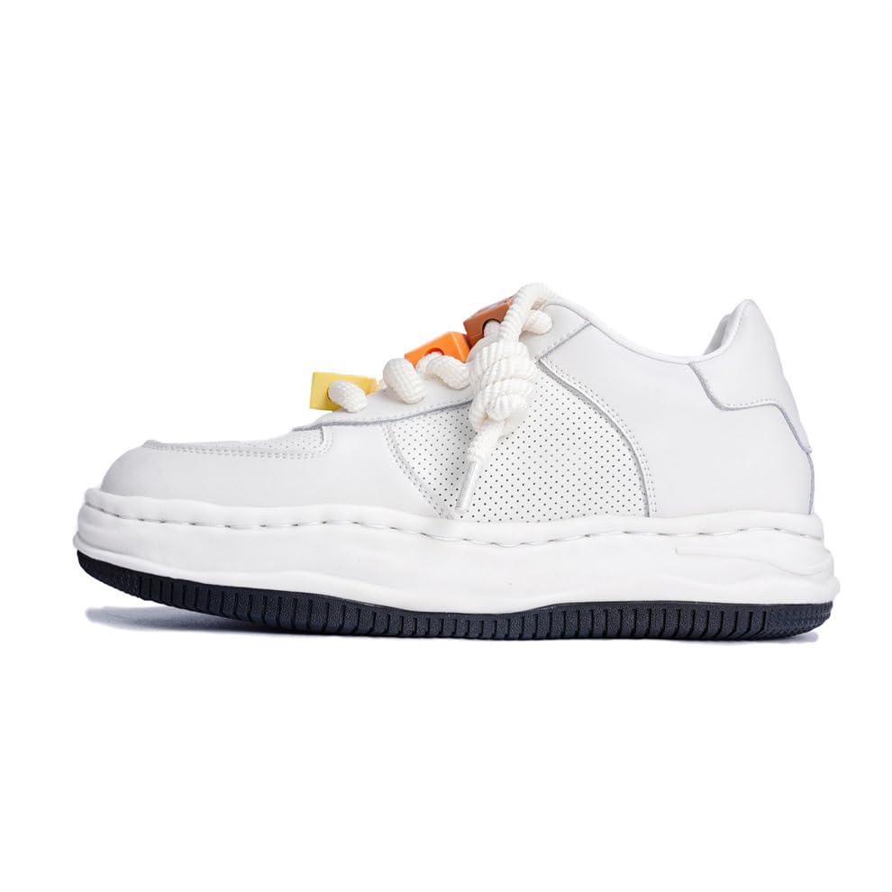 Petites Chaussures Blanches en Cuir Idéales pour le Bureau et les Sorties