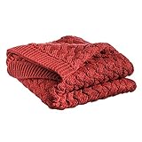 Esta mantita de lana acrílica, resulta ideal para abrigarte y sumar estilo en cualquier estancia, pudiendo usarla como manta de pie de cama en tu dormitorio o para darle un nuevo aire a tu sofá o sillón en el salón, creando un ambiente de revista.