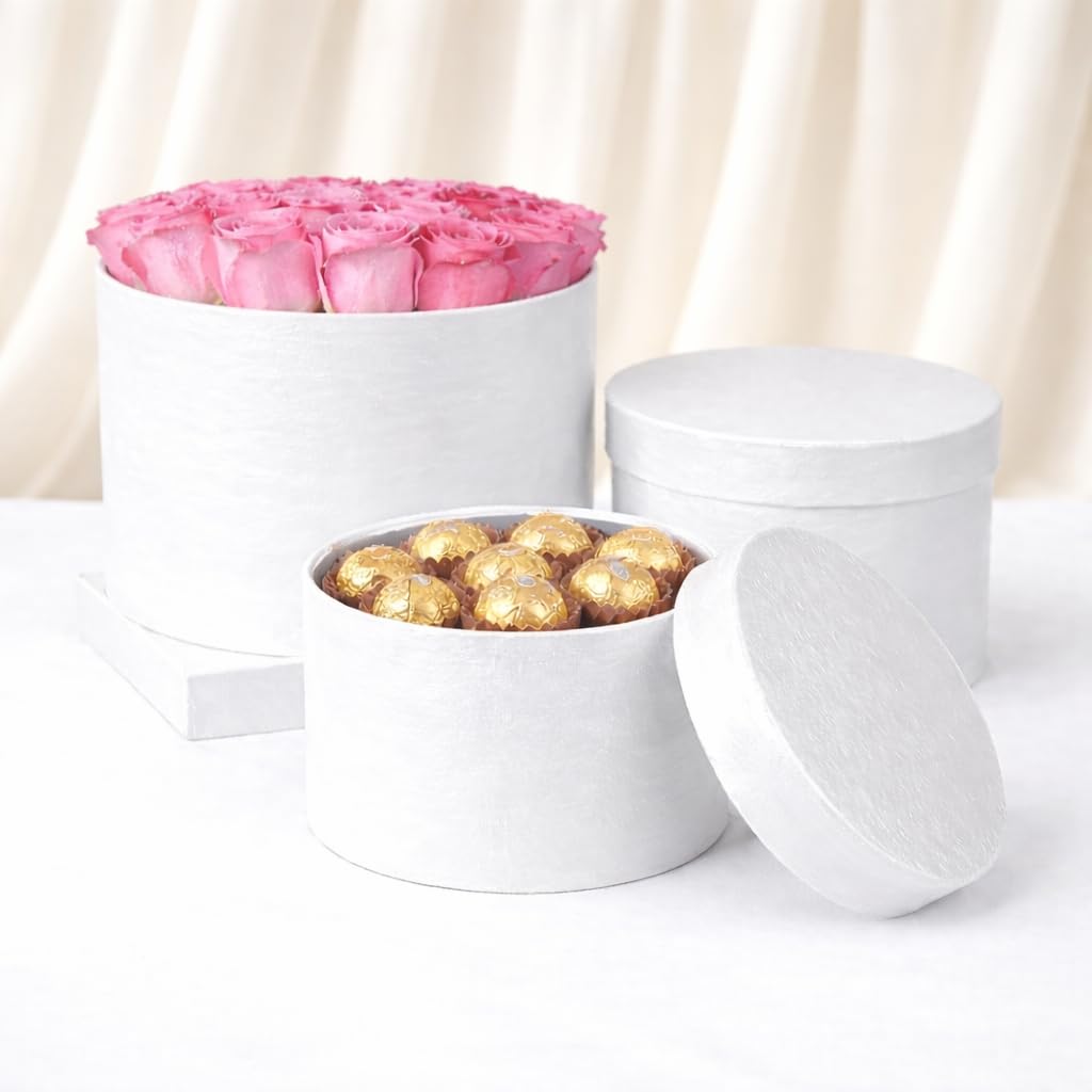 Oasis Pack of 3 Round Valentine’s Day Gift & Flower Hamper Boxes With Lid | Classic Bouquet Box for Flower Arrangements & Gift Hampers | Plain Decorative Gift Packaging Box With Waterproof Liner - White