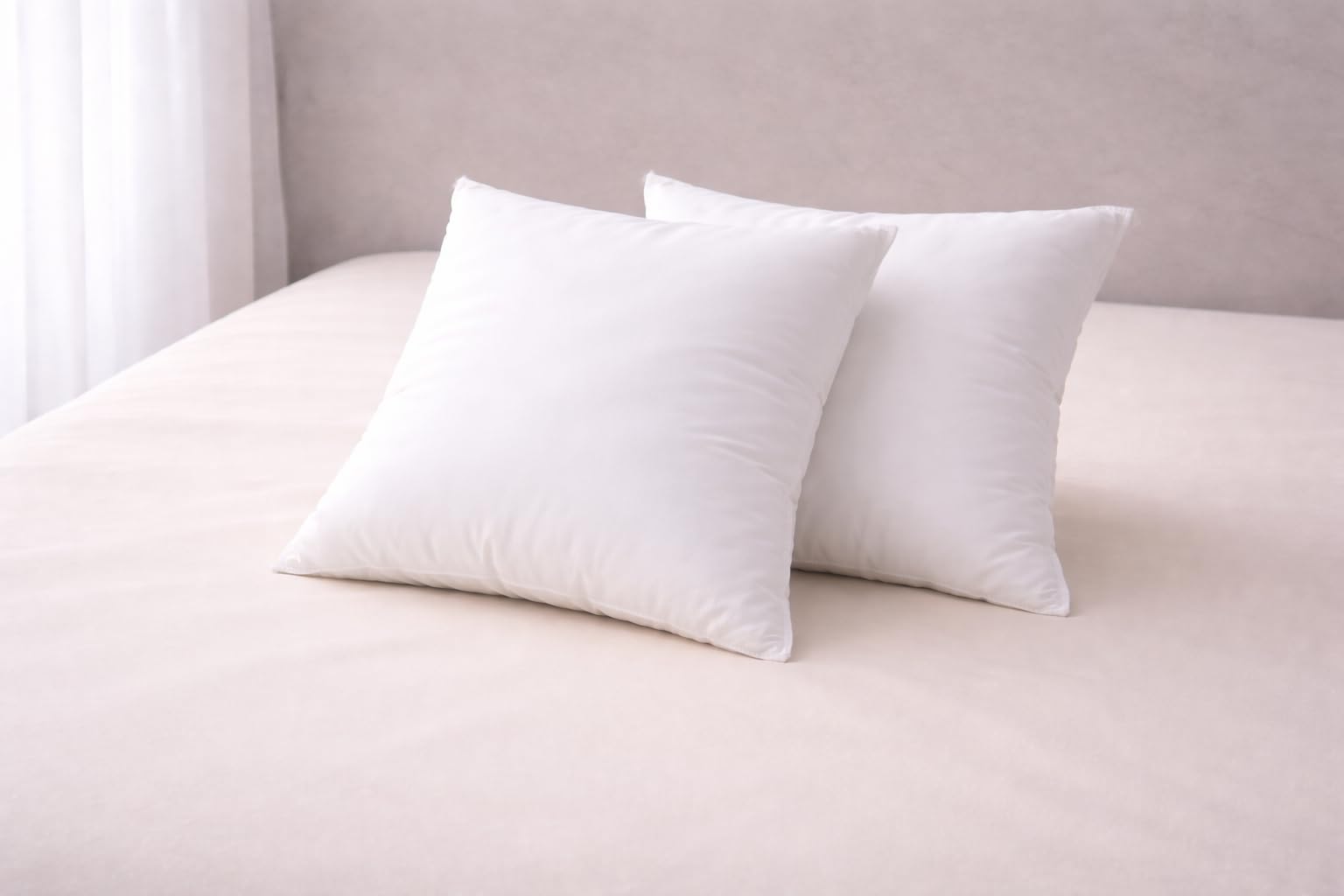 Chilimilii White Hotel Quality Hollow Fibre Cushion Pads, Inners, Inserts, Scatters In Multi Packs, Hypoallergenic Bounce Back Square Cushion Pads Available In 12"14"16"18"20"22"24"26"28"30" (2, 12X12" (30X30cm)
