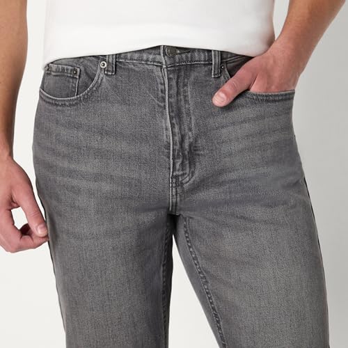 Image of Amazon Essentials Men's Low Stretch Straight-Fit Jeans