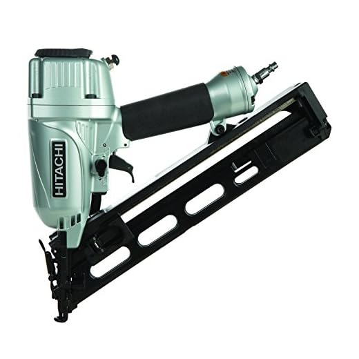 Hitachi NT65MA4 1-1/4 Inch to 2-1/2 Inch 15-Gauge Angled Finish Nailer with Air Duster