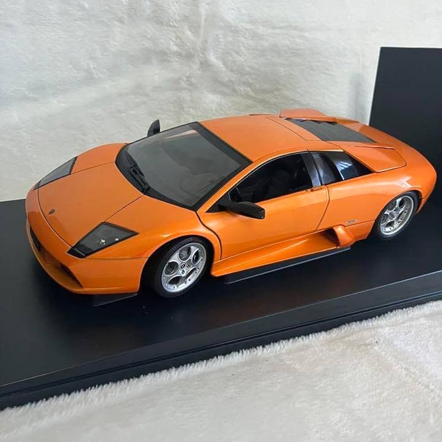 オートアート 1/18 ランボルギーニ ムルシエラゴ / イエロー オートアート 1/18 ランボルギーニ ムルシエラゴ [イエロー
