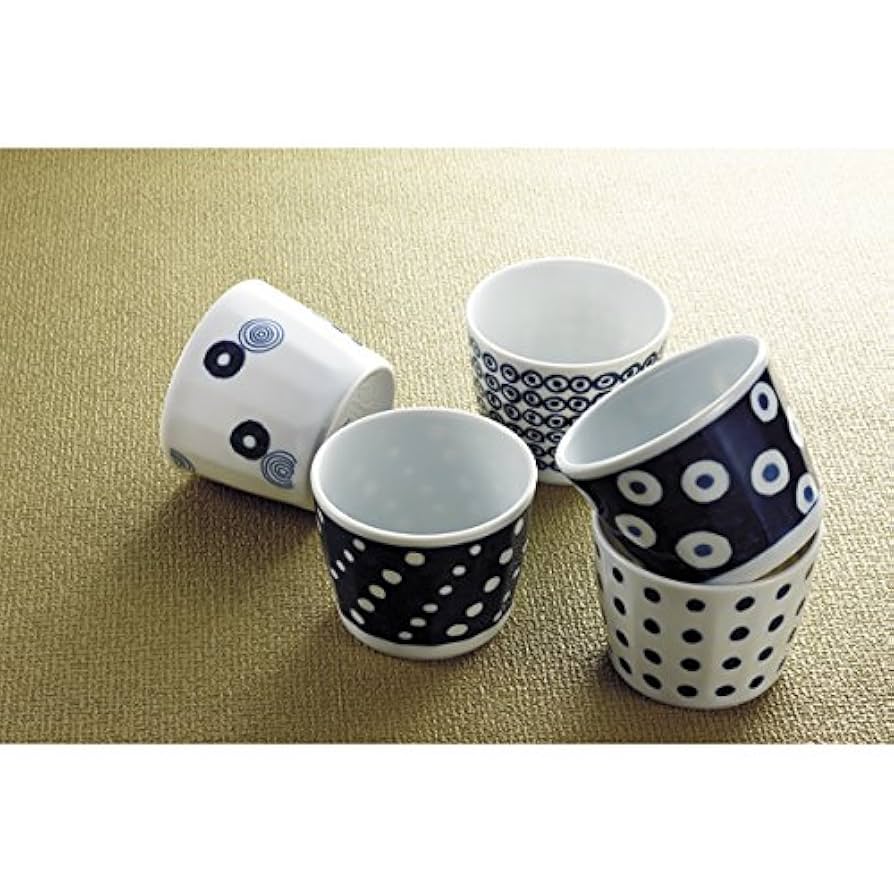 ミシャコシャ　プレート Amazon.com: 西海陶器(Saikaitoki) Saikai Pottery 13304 Indigo