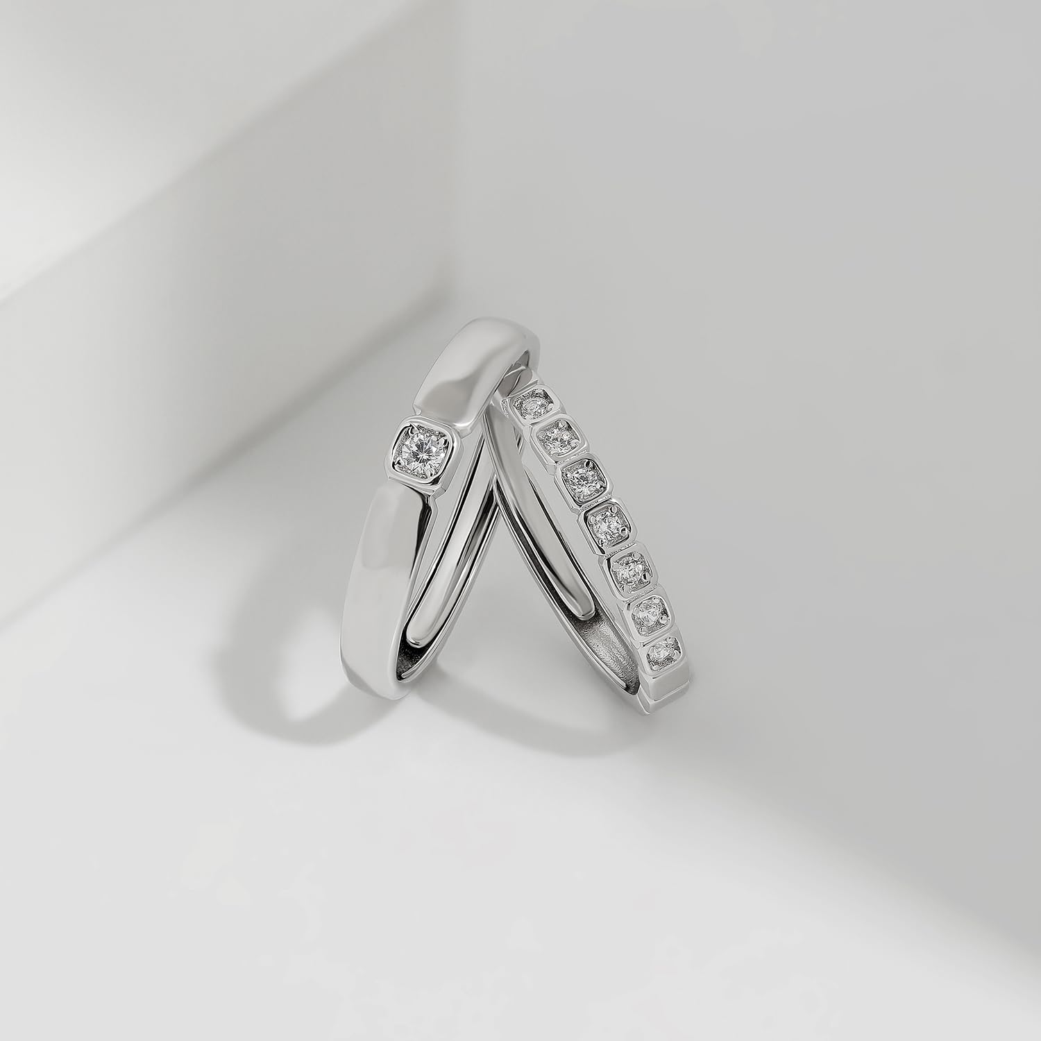 Meissa Alianzas Pareja de Anillos de Compromiso Ajustables, Alianzas Lisas para Enamorados Regalo Romántico Ideal para Mujer Perfecto para Compromiso Navidad y Aniversario, Juego de Dos Anillos