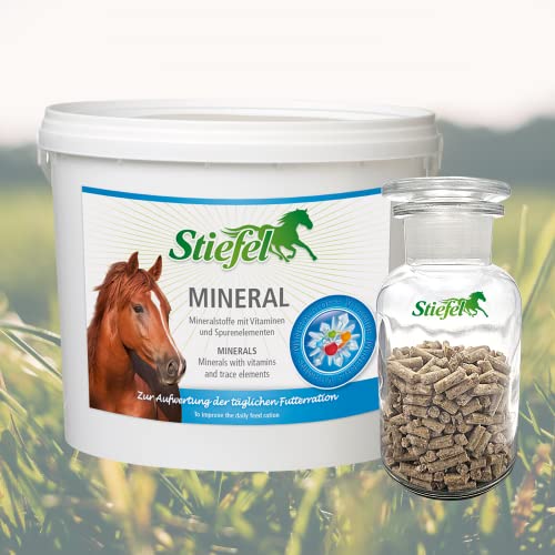 Stiefel Mineral für Pferde, hochwertiges Mineralfutter zur optimalen Versorgung mit Mineralstoffen & Vitaminen für Zucht-, Sport- & Freizeitpferde, Aufwertung der täglichen Futterration, 3kg