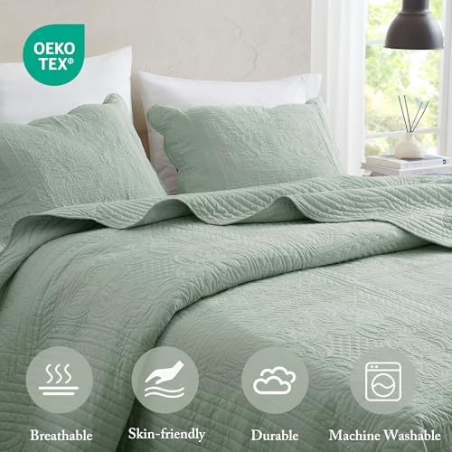 Image of Madison Park Cottage Damask Coverlet Set, 3 PC Full /Queen Quilt Set | Scallop Edge, All Season Oversized Bedding with Pre-washed Cotton-Filled Quilt, Shams, Seafoam