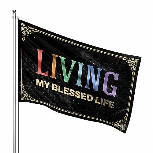 Drapeau homme grotte Living My Blessed Life pour masquer un mur vide et décorer votre bar de cour
