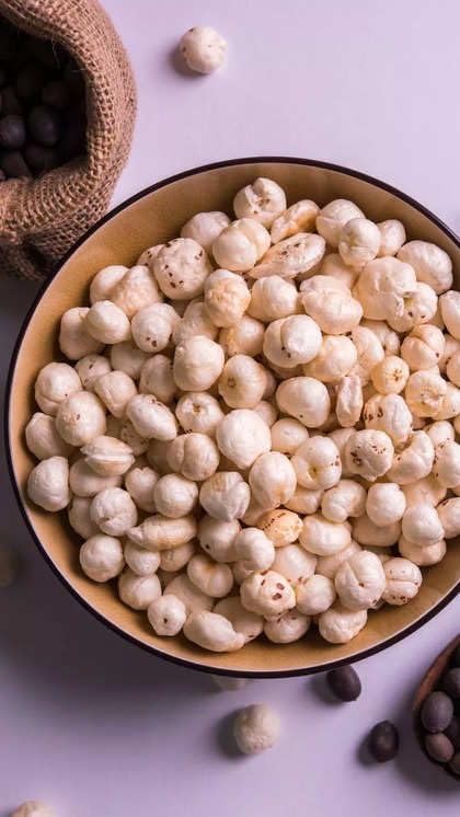 Image of SWADISH Phool Makhana 100G | Medium Size Phool Makhana | Raw Foxnut | Fox Nuts /Lotus Seeds | Puffed Snacks