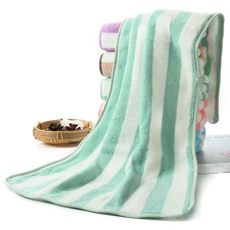 Outlay Home Microfiber 450 GSM High Absorbent & Quick Dry Bath Towel for Beach, Pool, Travel, Spa, yoga and Shower - 70 x 140 cm, Green