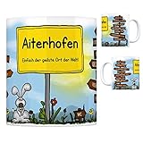 Wegzeiger: Salching, München, Landshut, Straubing, Geltolfing, Regensburg, Feldkirchen, Asham, Passau, Ainbrach, Berlin, Fruhstorf, Amselfing, Stockholm und Oberschneiding