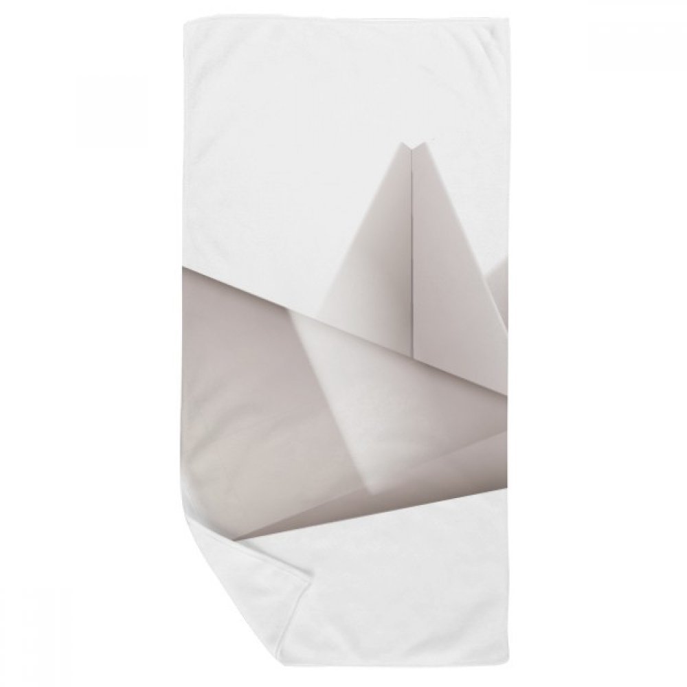 Serviette de bain origami géométrique 35x70 cm, idéal pour décorer une salle de bain moderne