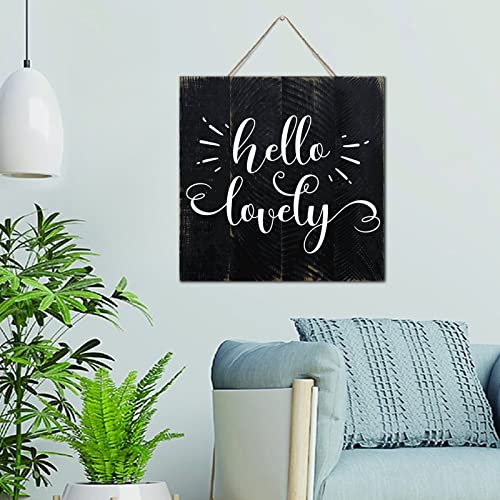 Décoration murale en bois antique pour salon Hello Lovely contre mur vide