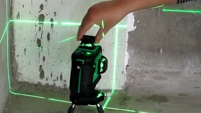 Amazon | aierboレーザー墨出し器 水平器 12ライン 8ライン バッテリー