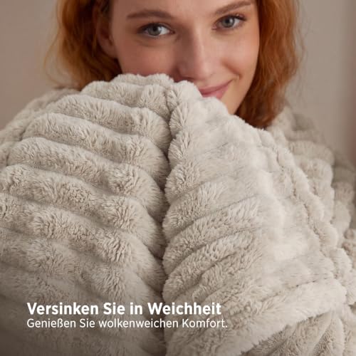 BEDSURE Kuscheldecke 150x200 Zimmer Deko - Tagesdecke, Beige – Ansicht 3