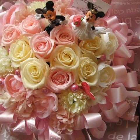 Amazon 結婚祝い ディズニー フラワーギフト クリアーケース付き メガサイズ プリザーブドフラワーアレンジメント ミッキー ミニー Wedding B プリザーブドフラワー オンライン通販