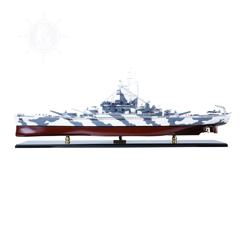 Old Modern Handicrafts Modello di nave USS Alabama - Completamente assemblato - Modellino di navi di qualità museale - Modelli in scala premium per casa e ufficio - 42,5" L x 7" L x 15,75" A pollici