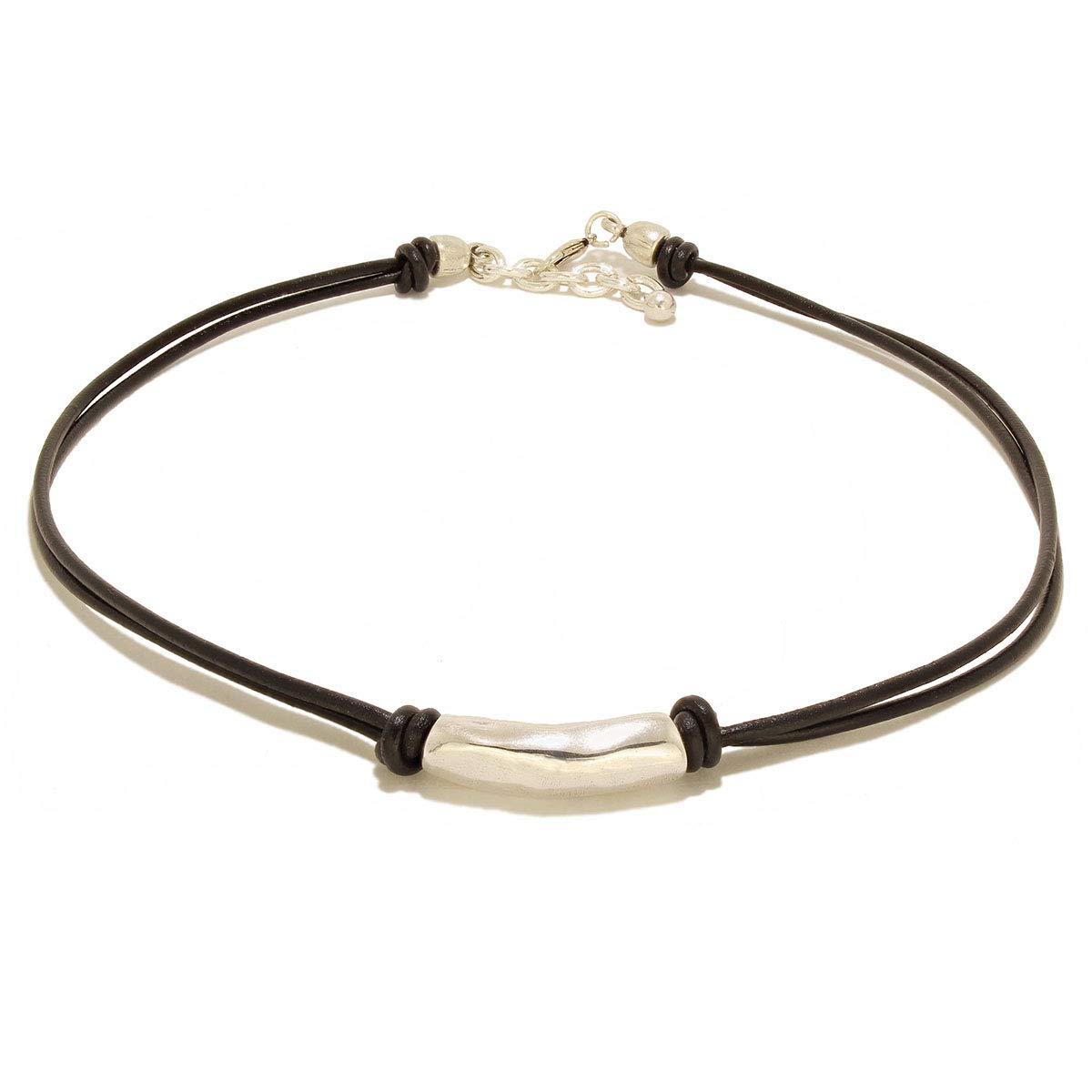 INTENDENCIA Collar hecho a mano de cuero y detalle de tubo en zamak por Intendenciajewels - Collar de cuero negro - Collar boho - Joyeria de zamak – Collar ajustable de 40 – 43,5 cm.