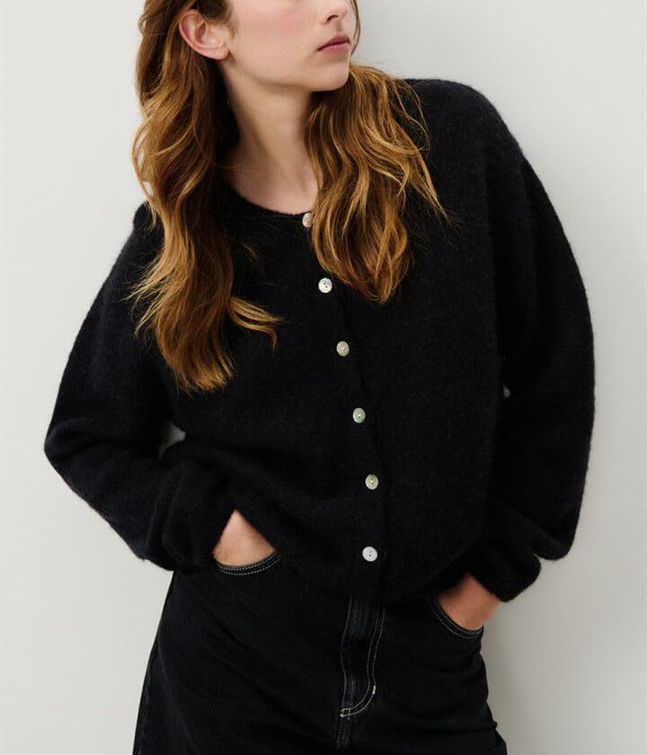 Image of Women Button Down Cardigan Long Sleeve Crewneck Sweater Vintage Lightweight Knit Jacket Fall Going Out Top