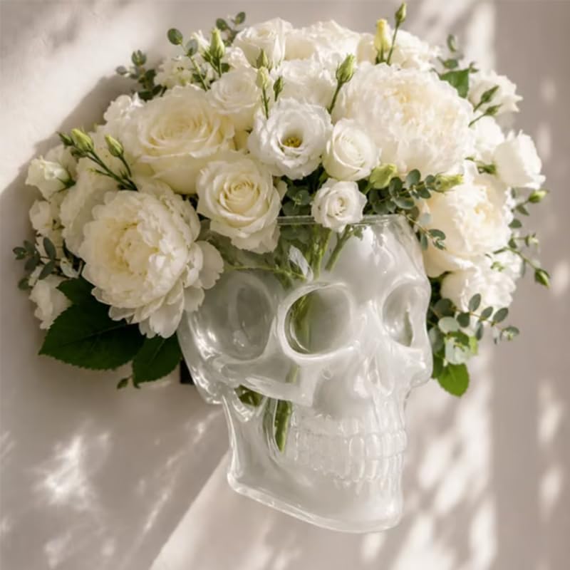 Pot de fleurs tête de mort pour sublimer un salon moderne ou un bureau de styliste