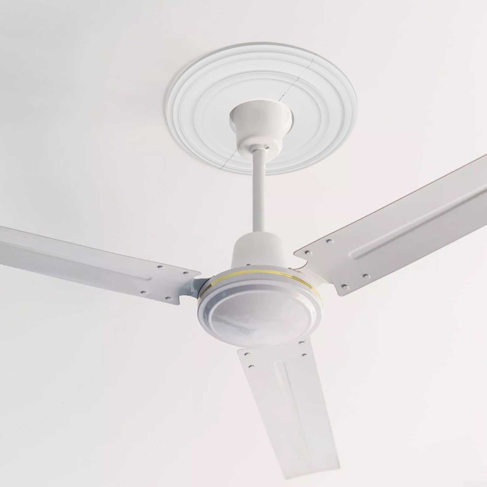 Medaglione rotondo da soffitto da 30,5 cm per ventilatore a soffitto e lampadari, piastra di copertura decorativa in PU modellata divisa, copertura bianca impermeabile per rosone da soffitto