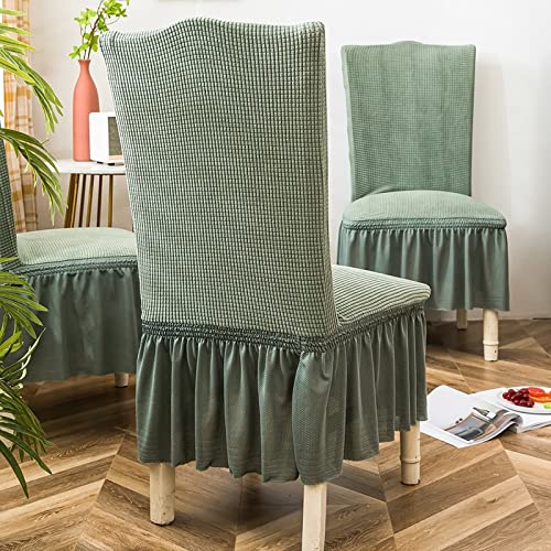 Housse de chaises vert cyprès idéale pour sublimer vos repas de fête