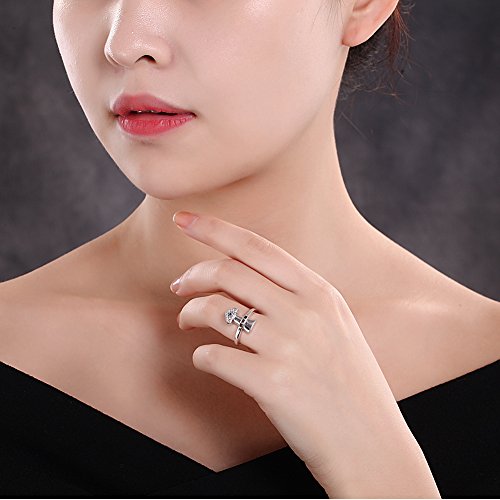 Image of Vintage Lighthouse Tower Band Ring in Sterling Silver w /Cubic Zirconia Size 6-8 Land Your Love from Water