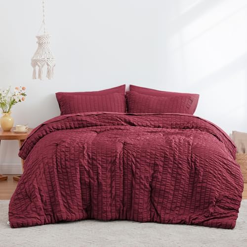 Love's cabin Seersucker Burgundy Twin Comforter Set, 5-Piece All Season Lightweight Bed in a Bag Bedding Set with Comforter, Flat Sheet, Fitted Sheet, Pillowcase and Sham by Love's cabin - Used condition - Image 8
