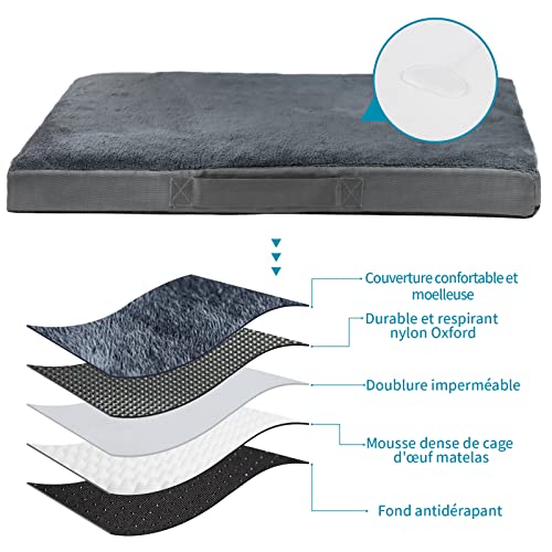 Nepfaivy Cama para Perros Grandes Impermeable - Cama Ortopedica para Perros Desenfundable, Colchoneta para Perro Grande Lavable, Sofa para Perros, Cojin para Perro, XL(105cm*70cm) 3 🐾【Soporte】Esta cama ortopédica para perro grande está diseñada con espuma duradera y densa que no se aplana inmediatamente ni pierde su forma con facilidad. La cama para perro grande se ajusta al cuerpo de su perro, ayudando a aliviar los puntos de presión y proporciona soporte para las articulaciones y la columna vertebral, y se recuperará rápidamente después de cada uso. Los perros de cualquier edad se benefician de la amortiguación adicional que proporciona una cama de espuma densa.
🐾【Cómoda】Esta cama para perros grandes está recubierta con tres capas. Una tela de piel sintética de felpa en la parte superior que proporciona un área de descanso suave y cómoda para los perros. La capa intermedia es un nylon Oxford duradero para garantizar el uso a largo plazo. Y hemos hecho la tercera capa especialmente resistente al agua para proteger el colchón interior de espuma de manchas y olores. Es especialmente ideal para perros mayores y cachorros propensos a los accidentes.
🐾【Guía de tallas】 Esta cama para perros mide 105cm*70cm*7.8cm, es adecuada para perros que pesen menos de 42kg/93lbs, con una longitud corporal inferior a 97cm/38in. Es importante comprobar tanto el peso recomendado de la cama, así como sus dimensiones, y es mejor que mida a su perro de la nariz a la cola para asegurarse de que su perro quepa en ella cómodamente.