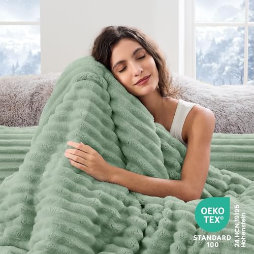 Image of Sasttie Full Comforter Set 3 Pieces - Super Soft Fleece Comforters Full Size, 1 Luxury Warm Fuzzy Marshmallow Comforter with 2 Pillow Cases, Faux Fur Down Alternative Bedding Set, Sage Green