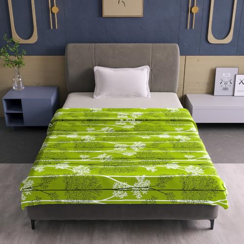 Image of Divine Casa Glace Cotton 120 GSM Reversible Lightweight Printed Single Bed AC Dohar Blanket Quilt - Green and Dark Green| TC - 120